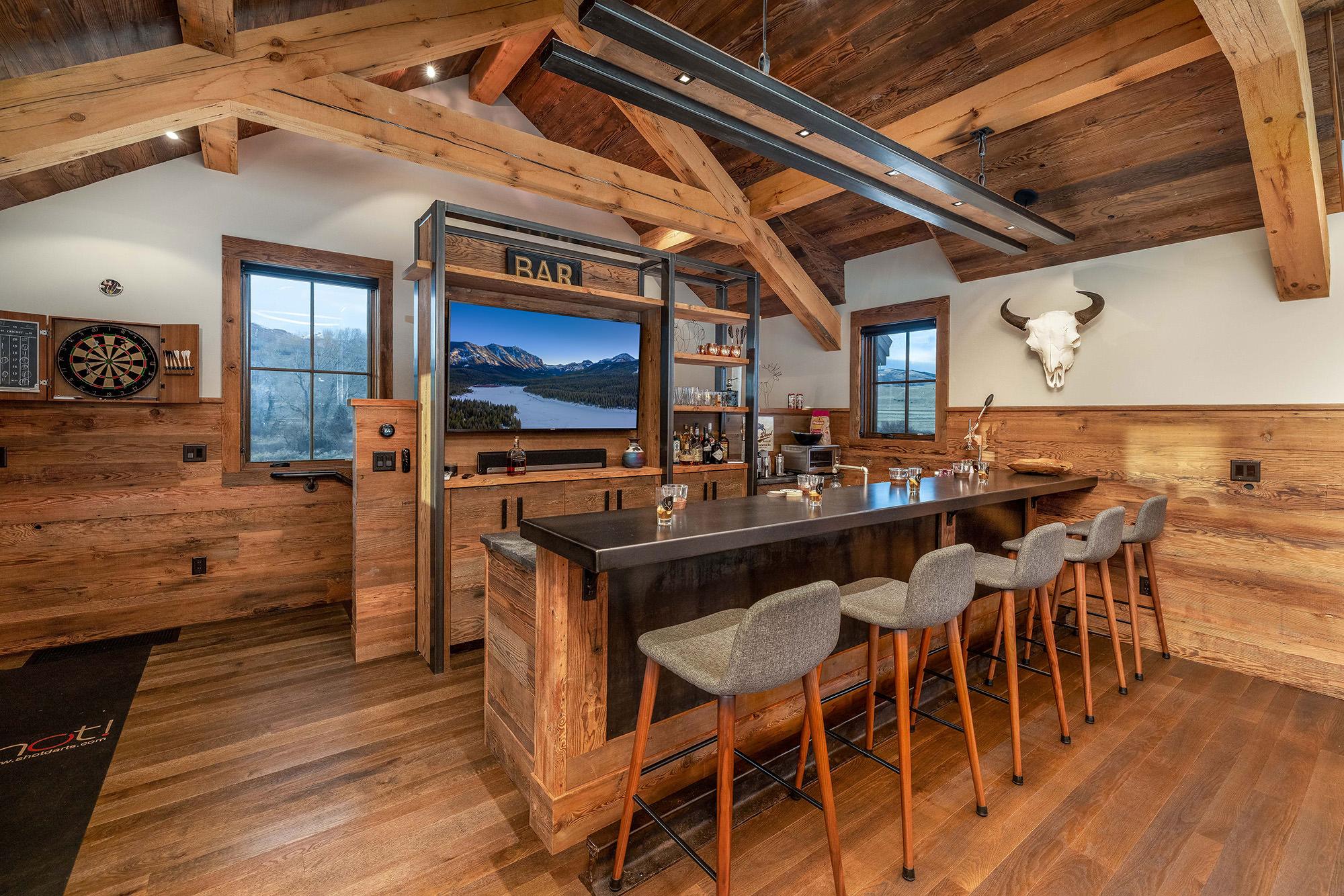 Yellowstone Saloon